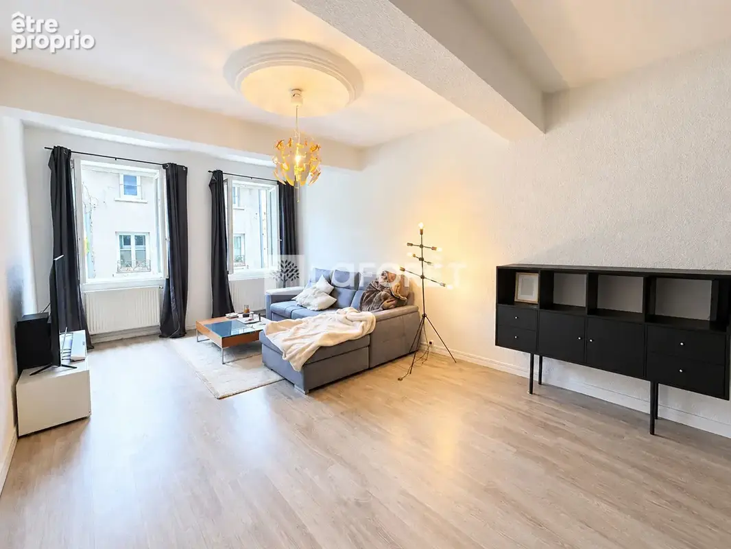 Appartement à SAINT-SYMPHORIEN-D'OZON
