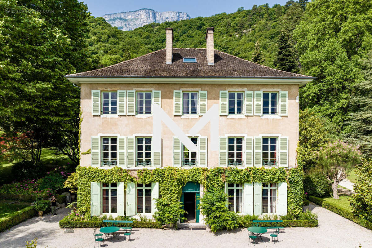 Maison à NOYAREY
