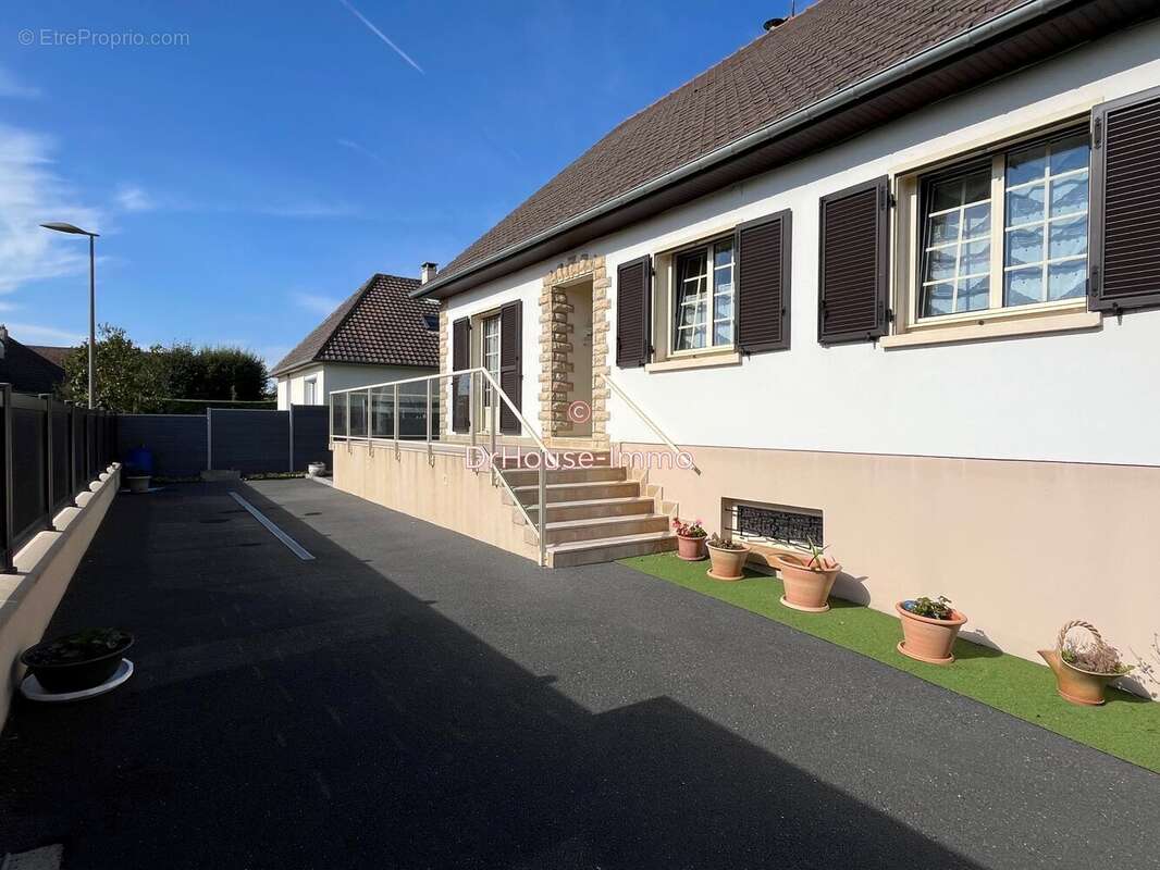 Maison à DOUVRES-LA-DELIVRANDE