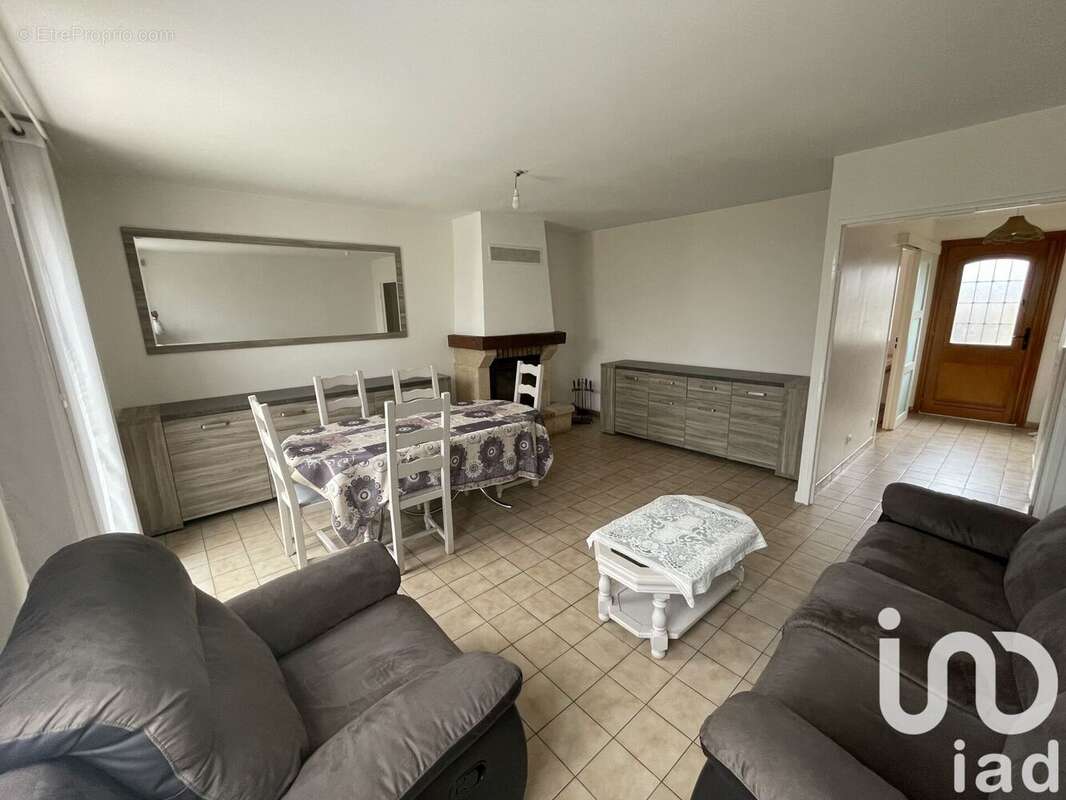 Photo 2 - Maison à MITRY-MORY