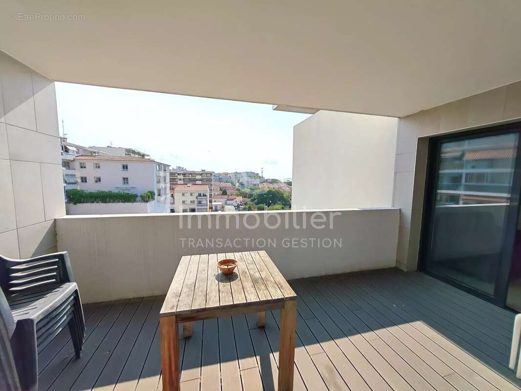 Dernier etage t3 70 m² - residence 2013 - plages 300m - photo 2