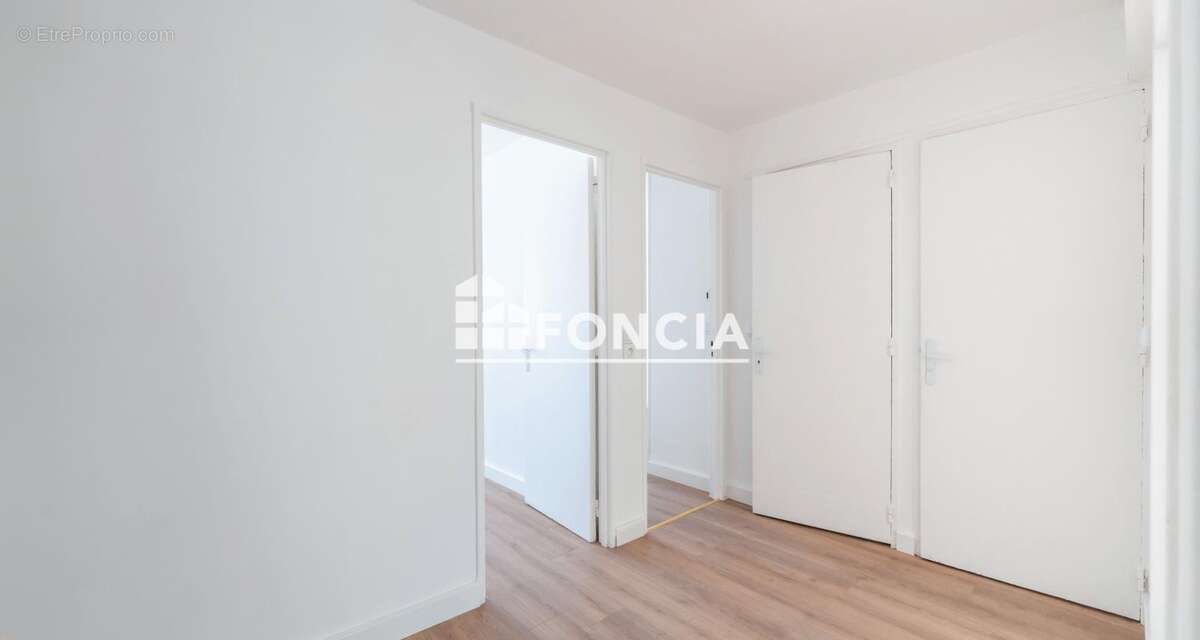 Appartement à AUBERVILLIERS