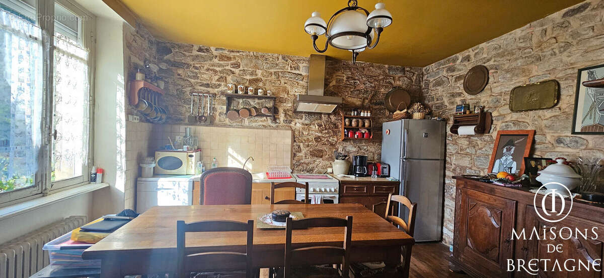 Maison à PONT-AVEN