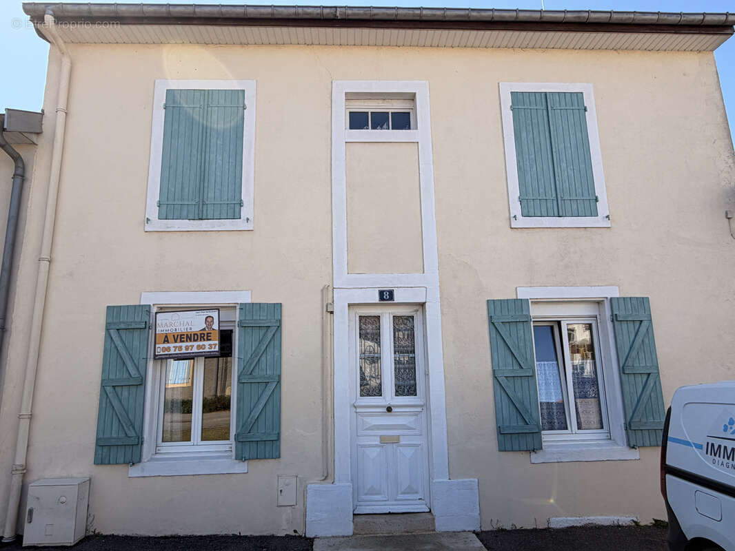 Maison à CHAMBLEY-BUSSIERES