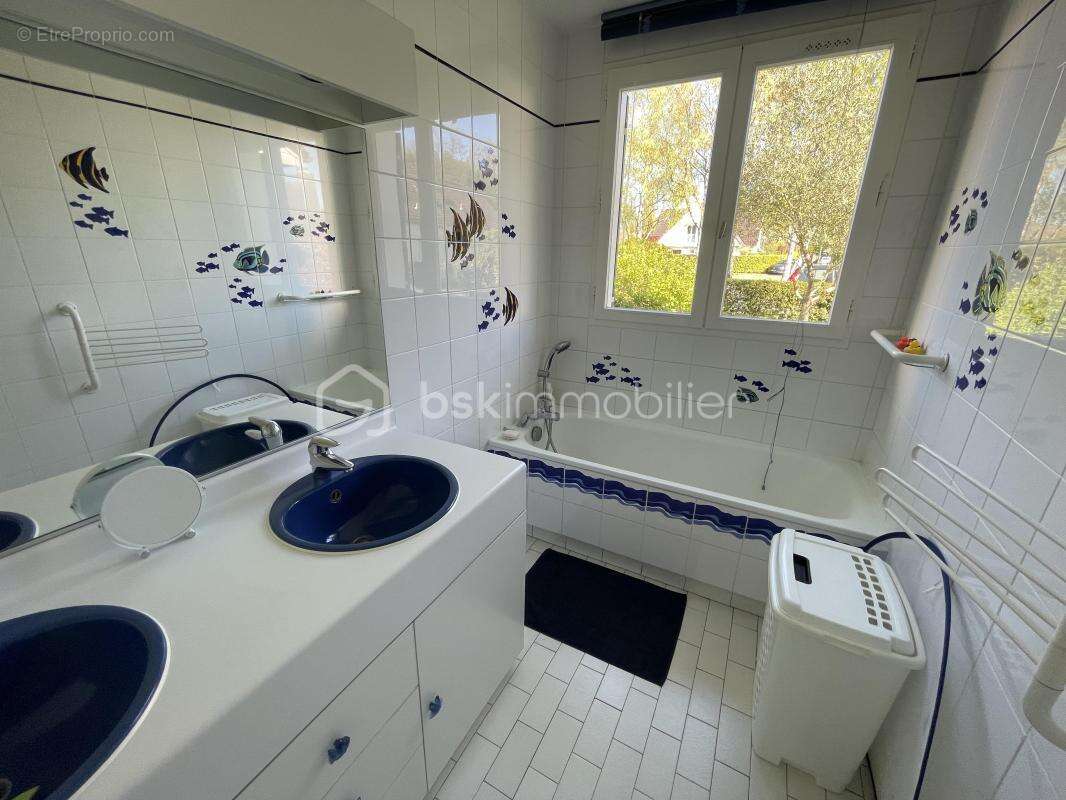 Maison familiale avec 4 chambres en rez-de-jardin dont 1 suite parentale - fraicheur garantie ! - photo 12