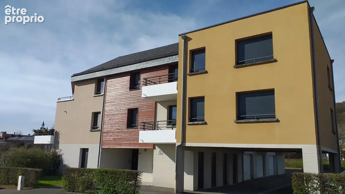 Appartement à ENVERMEU