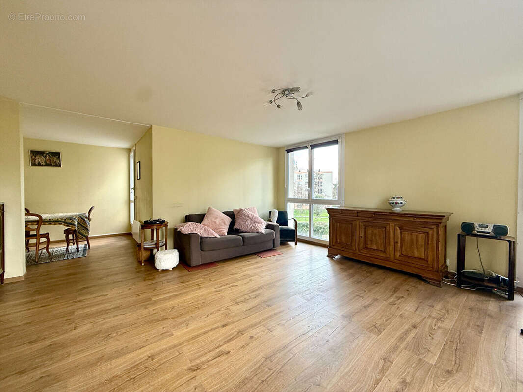 Appartement à YERRES