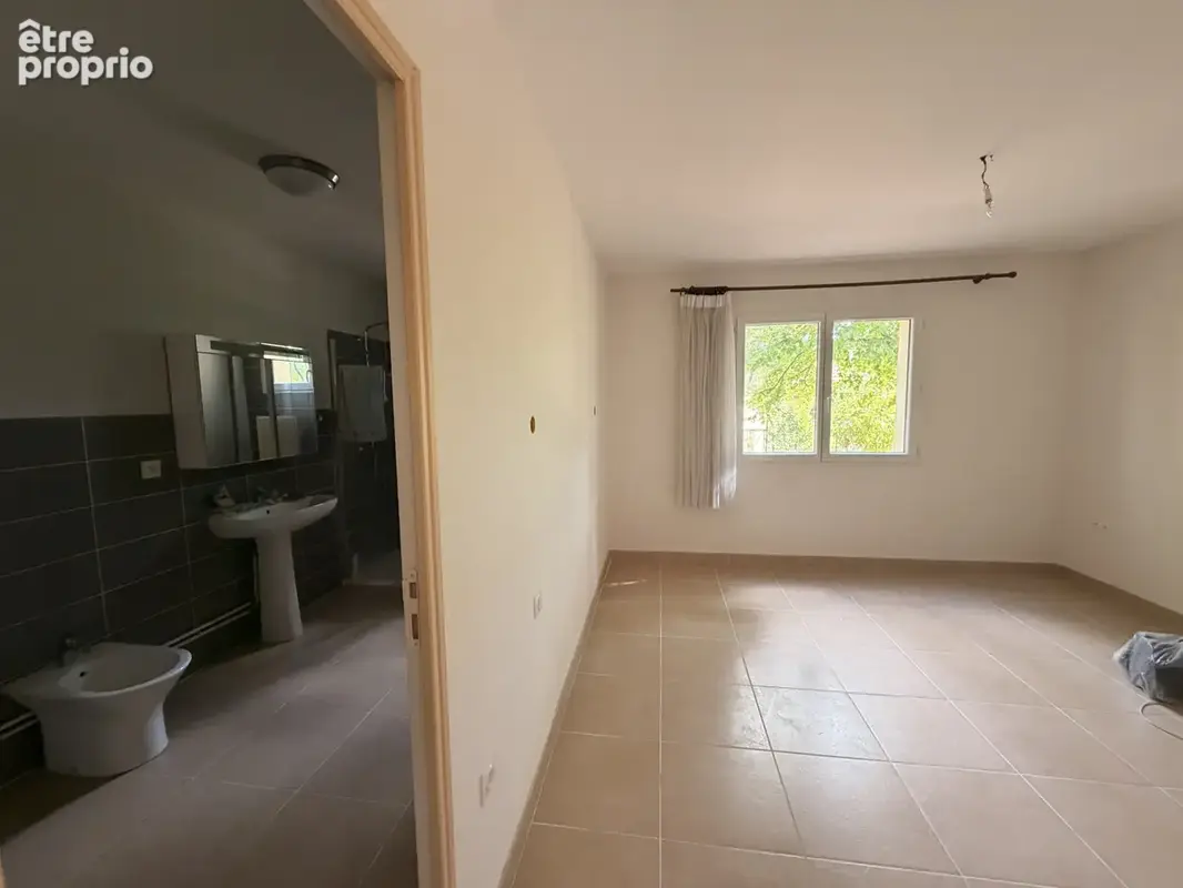 La Bouilladisse maison T5 de 120m2 sur une parcelle de 1700m2 - photo 8