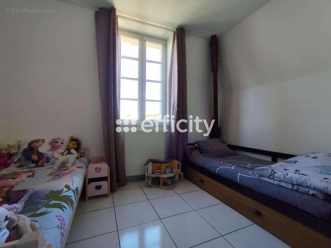 Appartement à SAINTES