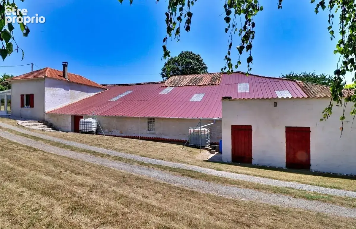 Maison de caractère, avec 312 m2 de dépendances et vue dégagée sur la campagne – À 15 min des plages - photo 15