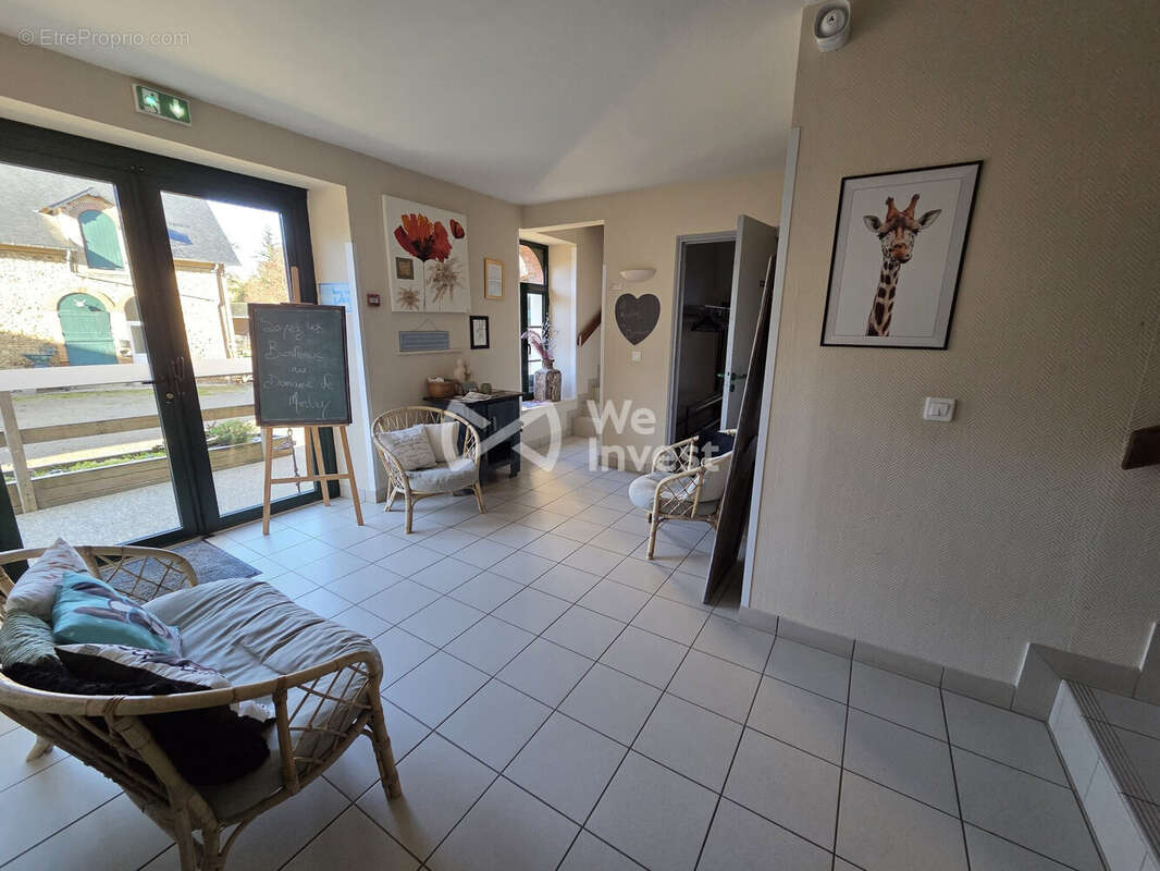 Maison 804 m² à Fye  - photo 6