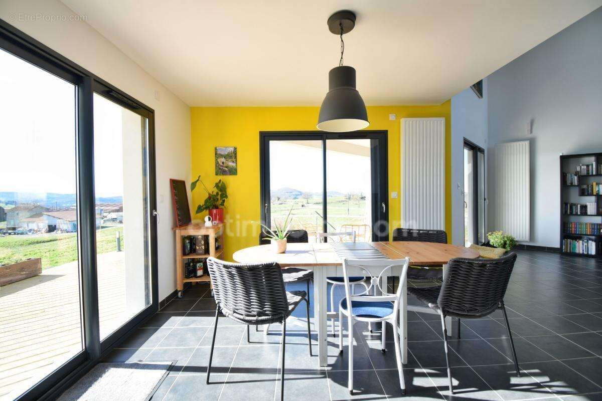 *** exclusivite *** maison contemporaine 3 chambres bureau garage jardin *** isserteaux 63270 *** - photo 8
