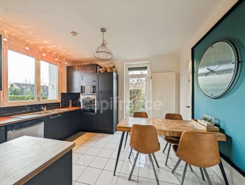 Maison à SAINT-MARCEL