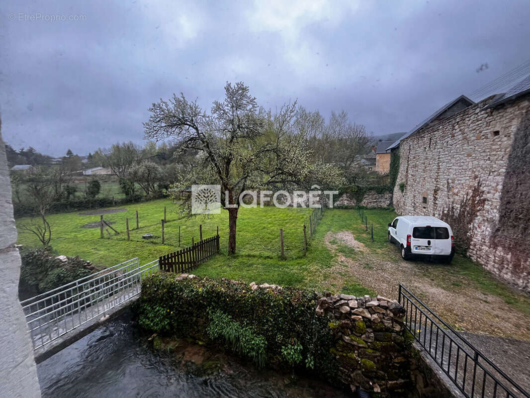 Maison à BERTHOLENE