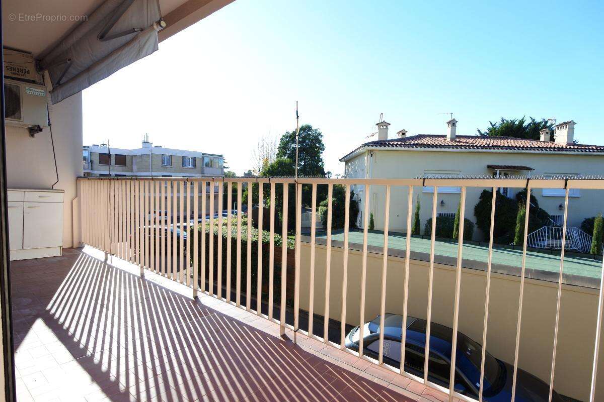 Appartement à SIX-FOURS-LES-PLAGES