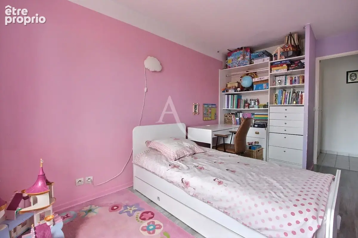 Appartement Villeneuve La Garenne 3 pièces de 70,05m2 - photo 9