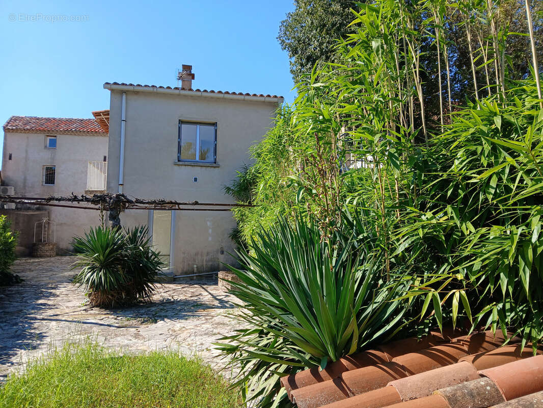 Appartement à SAINT-CHRISTOL-LES-ALES