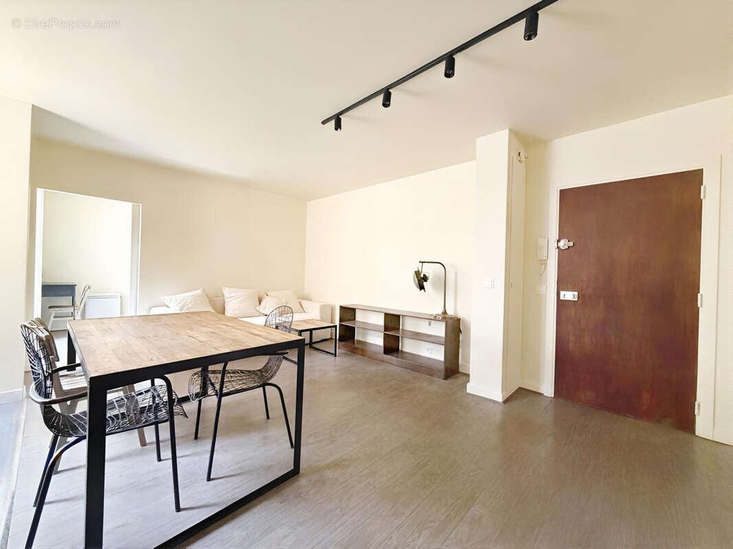 Appartement à PARIS-3E