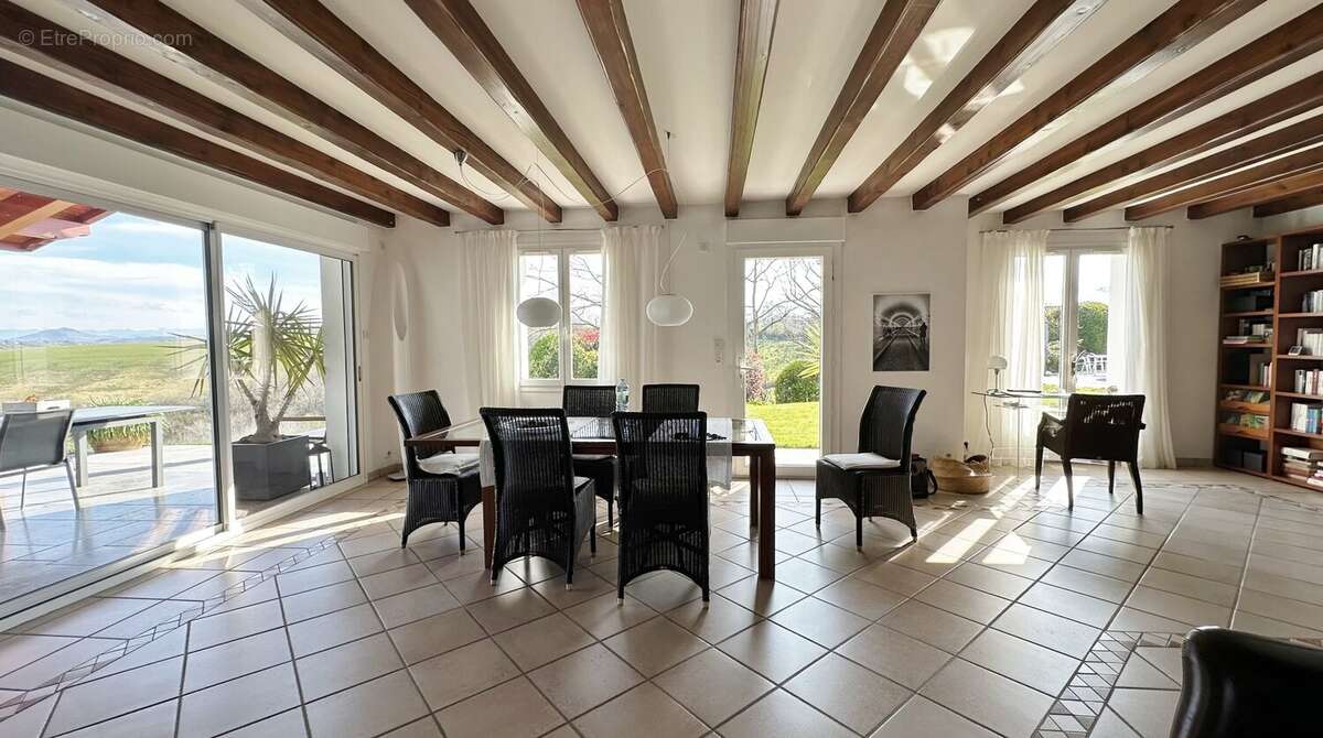 Maison à BRISCOUS