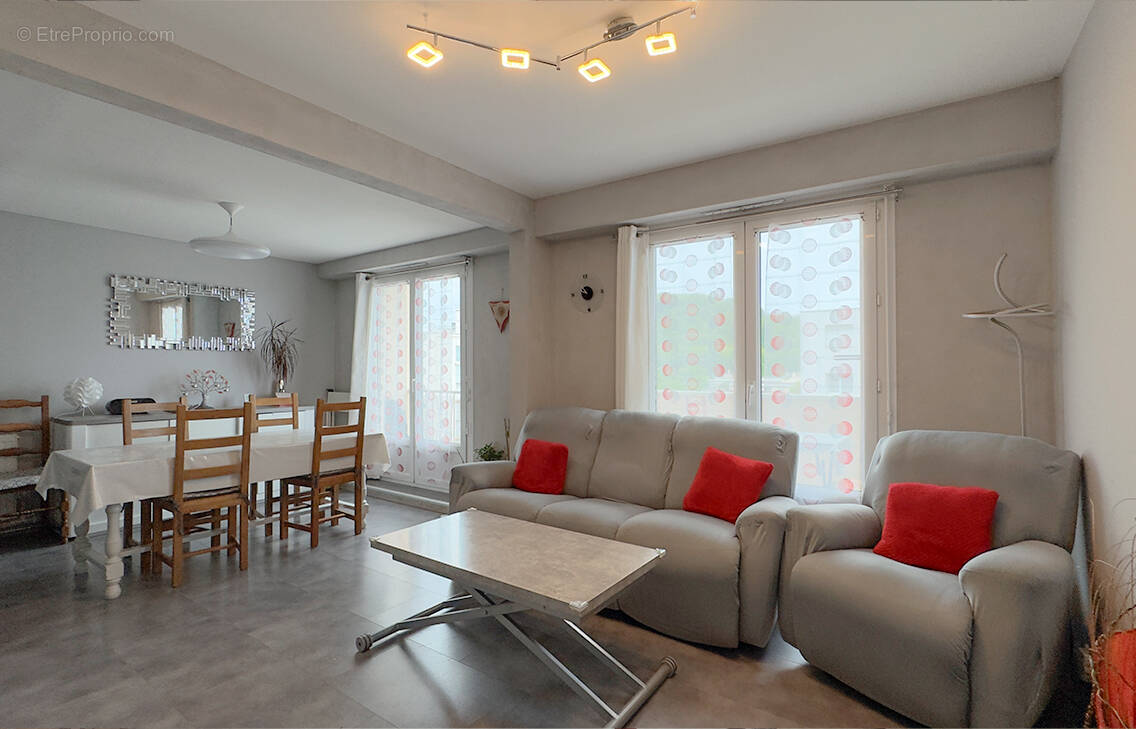 Appartement à LONS-LE-SAUNIER