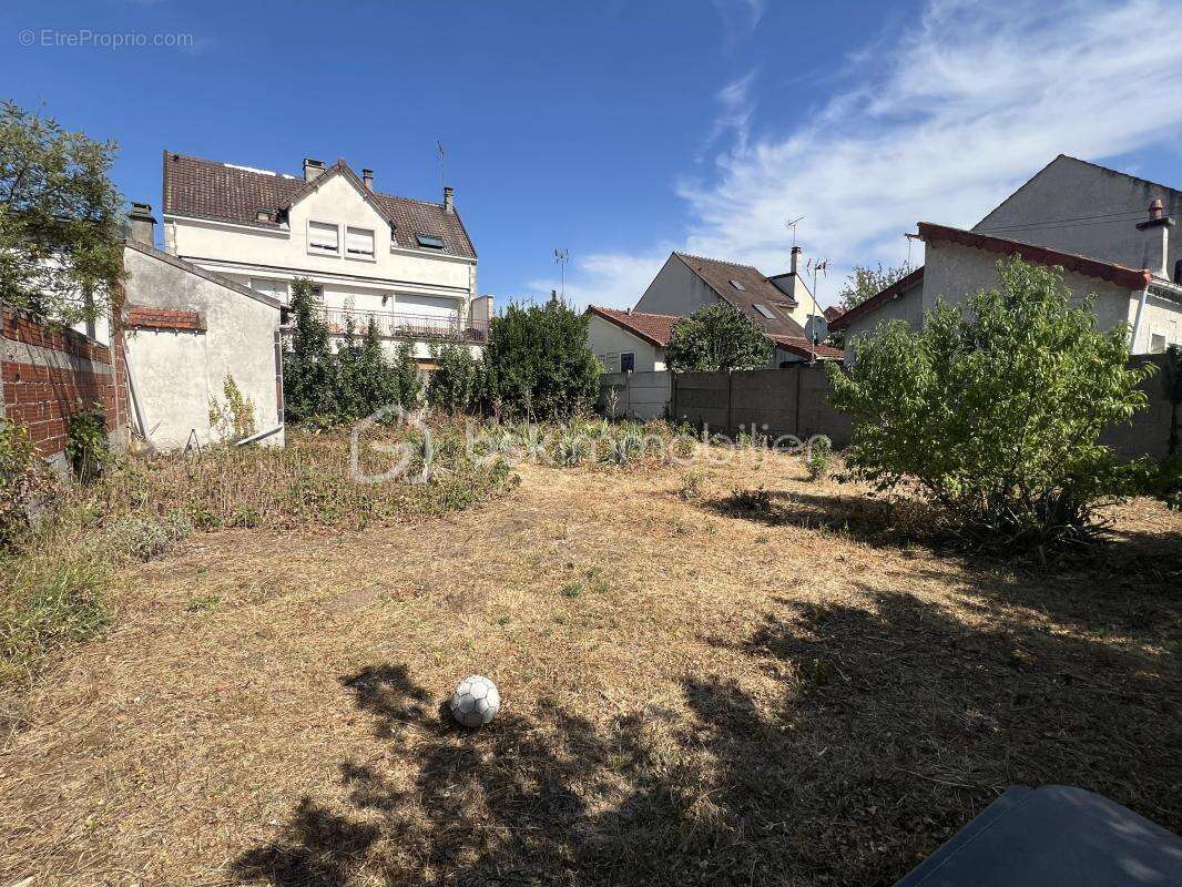 Terrain de 256 m² - photo 4