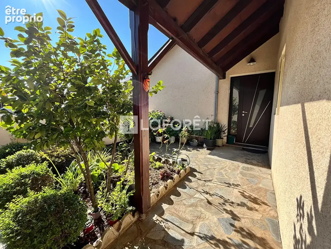 Sebazac concoures maison de plain pied 4 chambres - photo 4