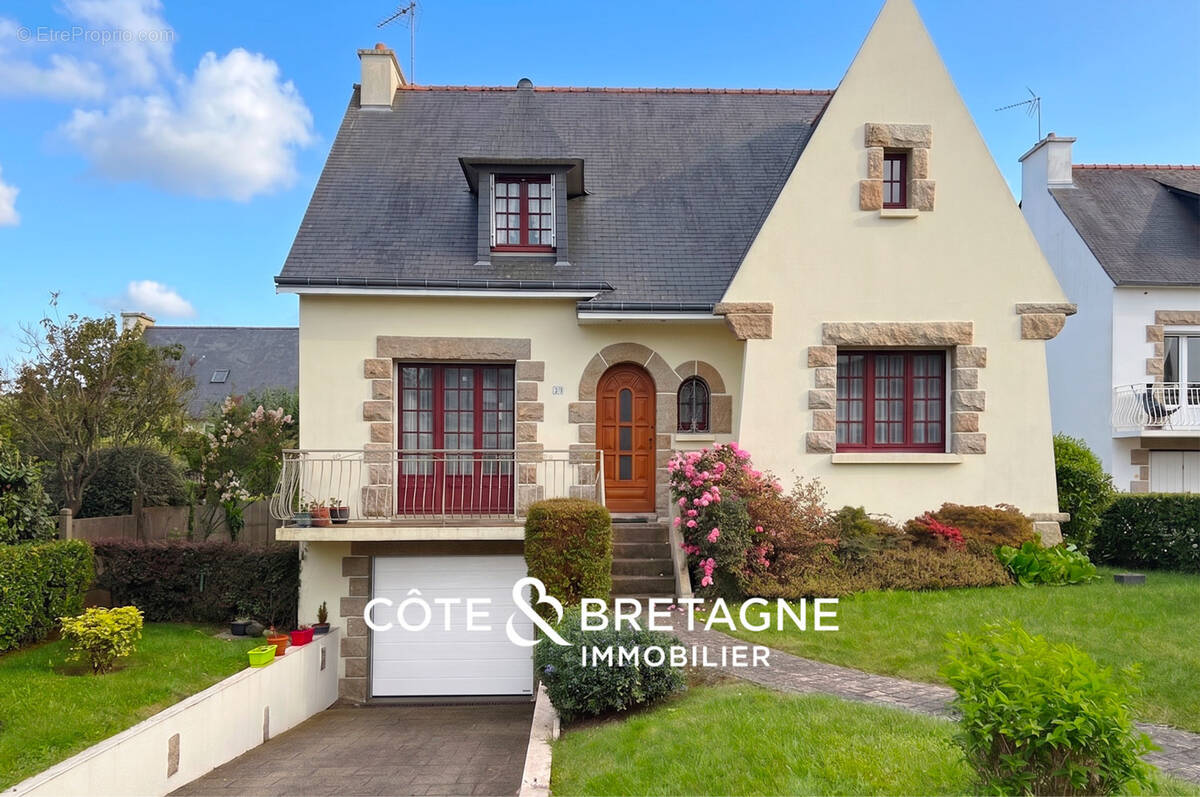 Maison à TREGUEUX