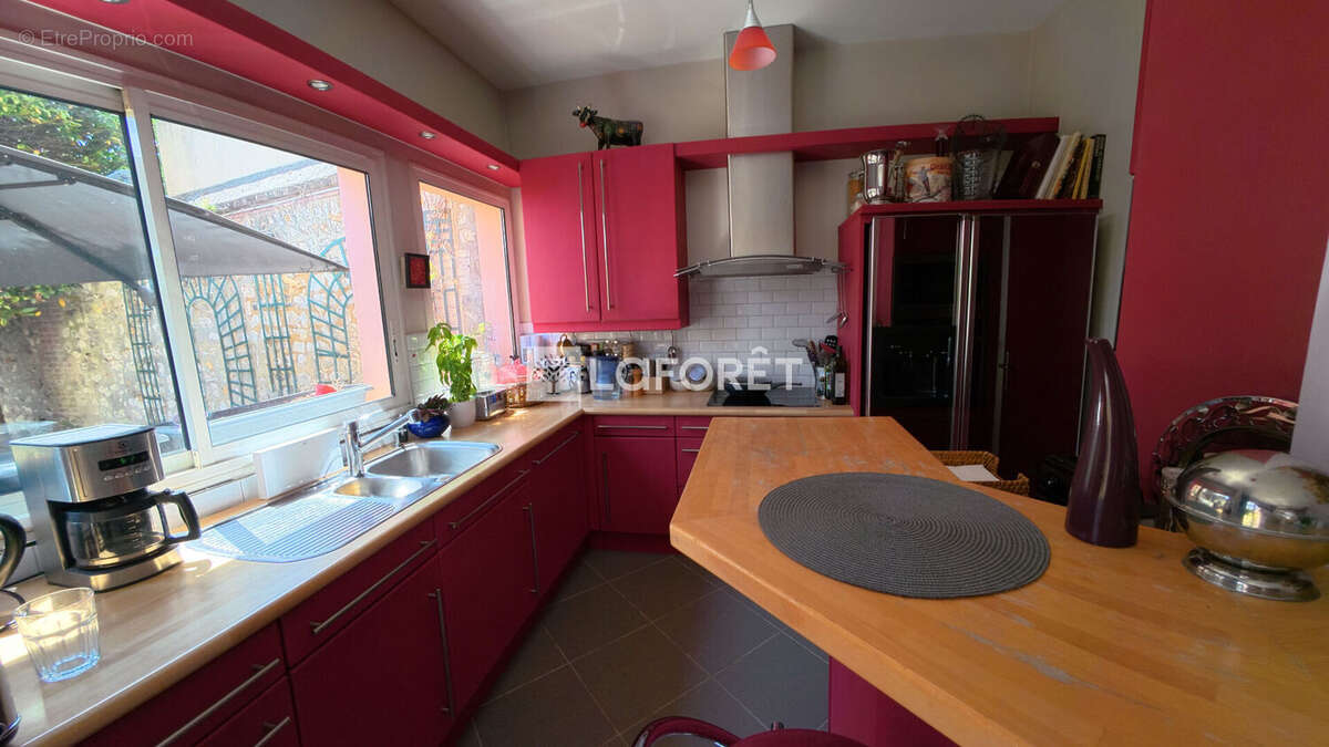 Maison familiale 5 chambres avec jardin dépendance garage GARE DE ROUEN - photo 5
