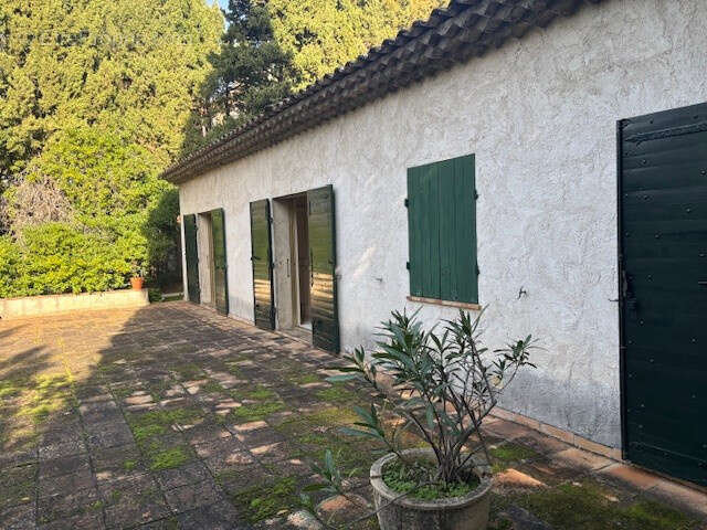 Maison à LE CANNET