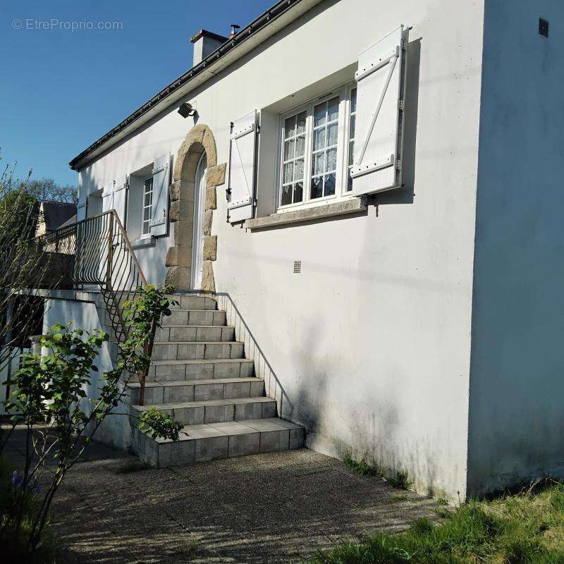 Maison à CARHAIX-PLOUGUER