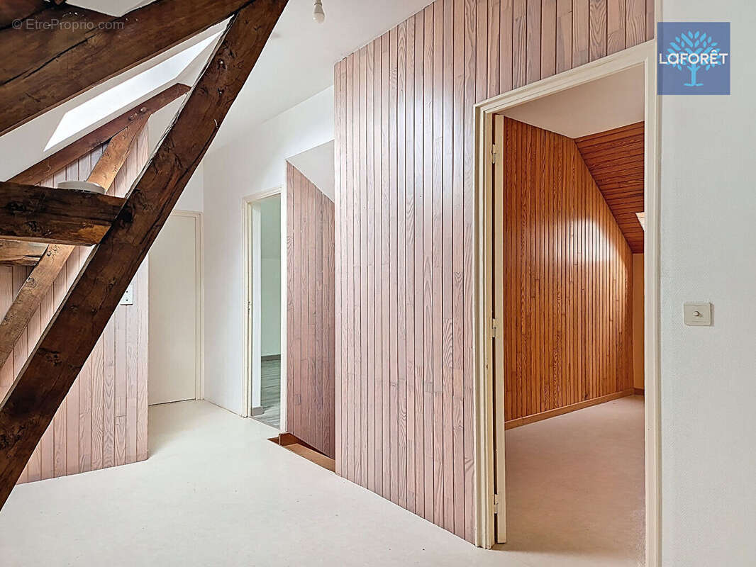 Maison à SAINT-ERBLON