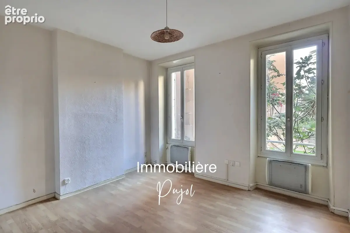 Appartement à MARSEILLE-5E