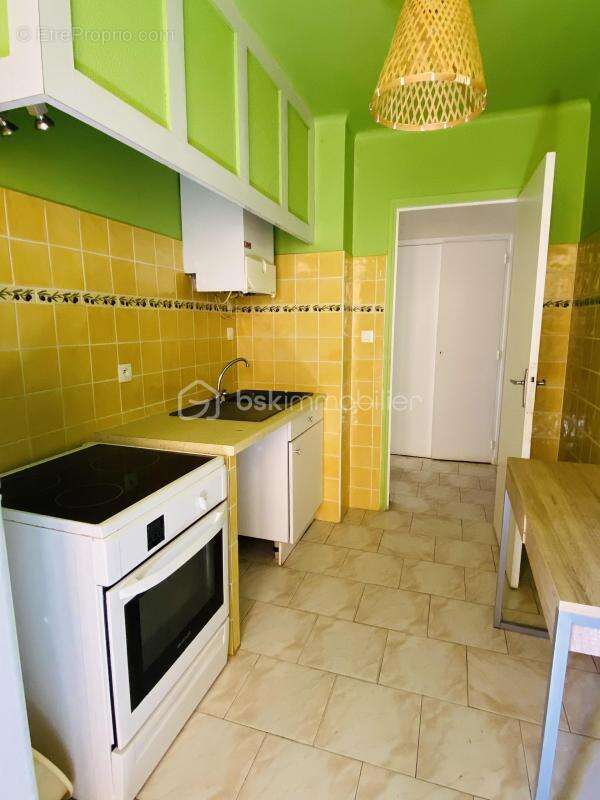 Appartement à SAINT-CYR-SUR-MER