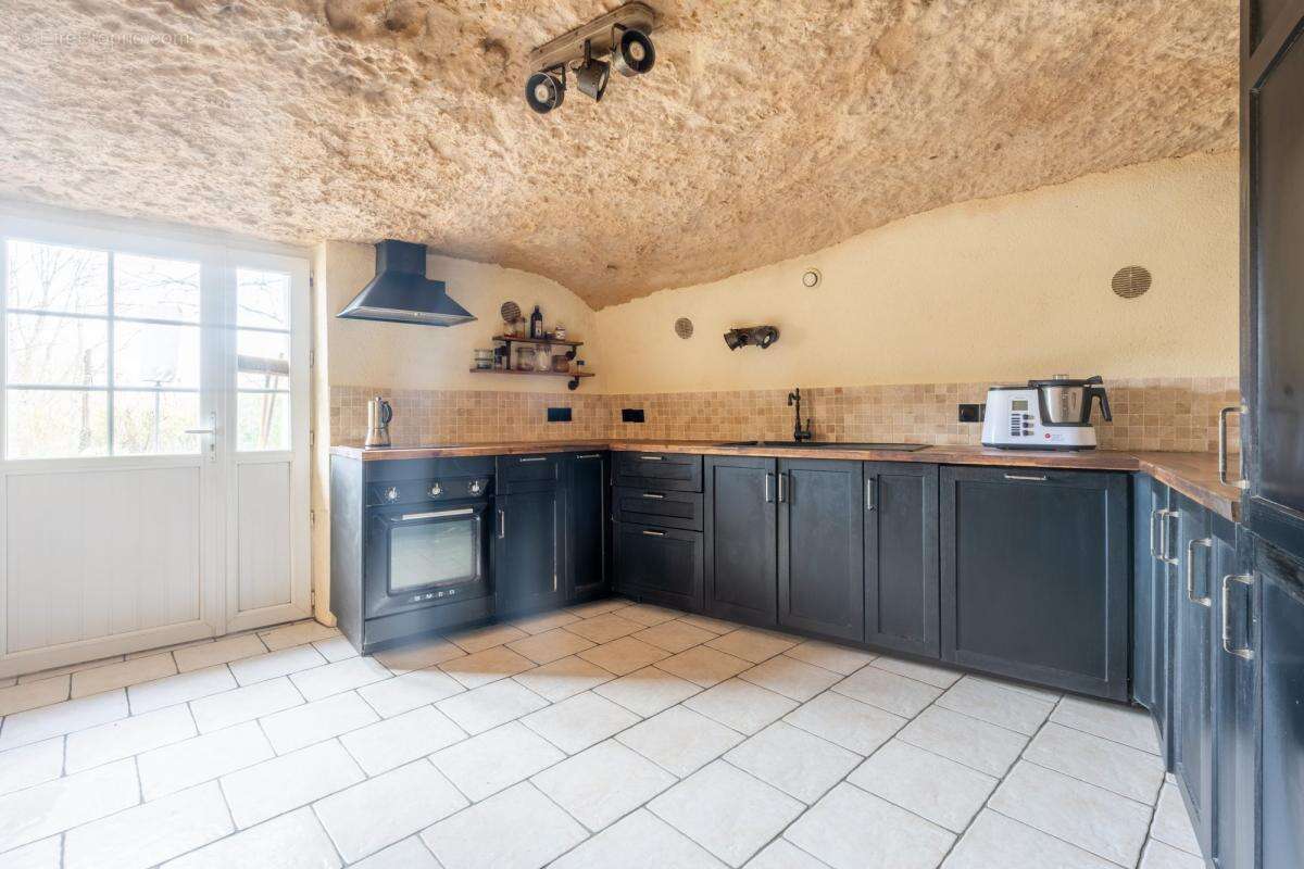 Maison à SAINT-ETIENNE-DE-CHIGNY