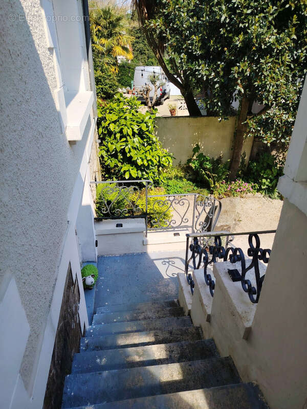 Maison à LE MINIHIC-SUR-RANCE