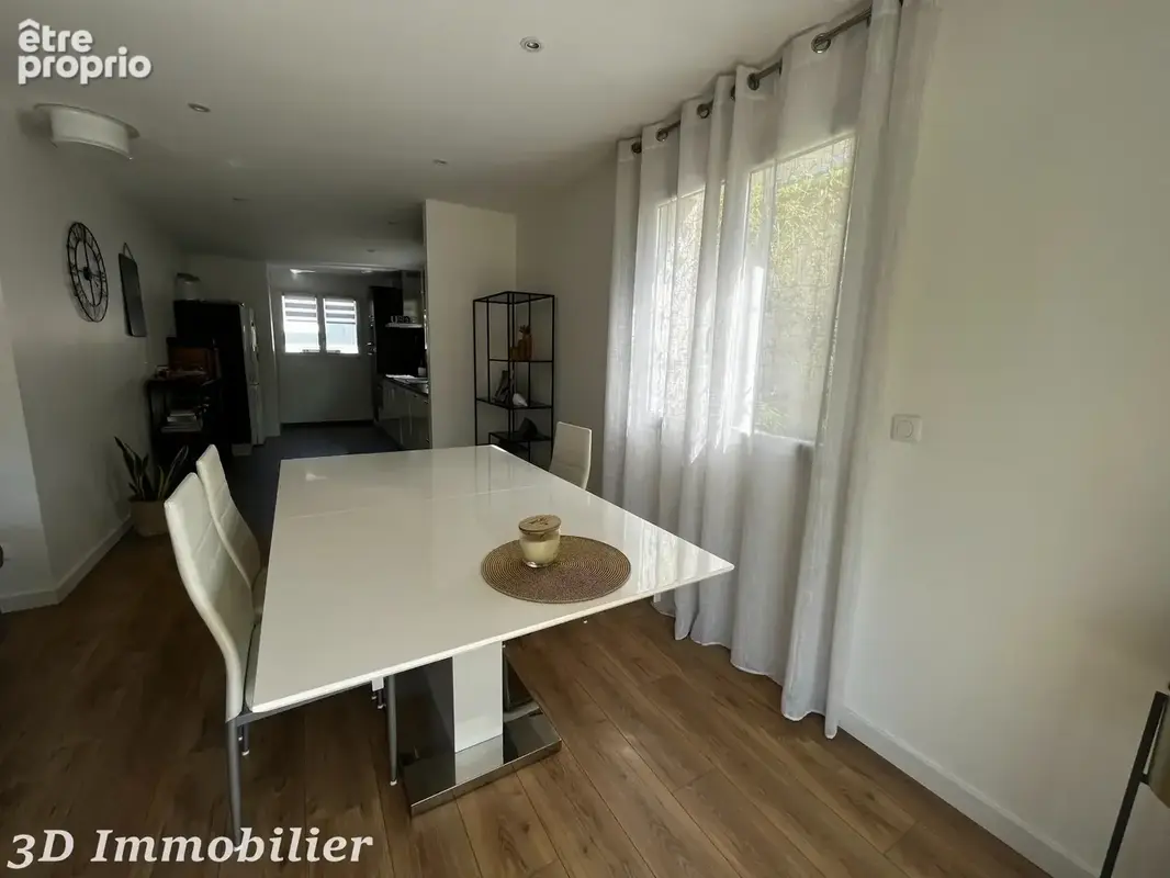 Maison 110 m² à Douvaine  - photo 7
