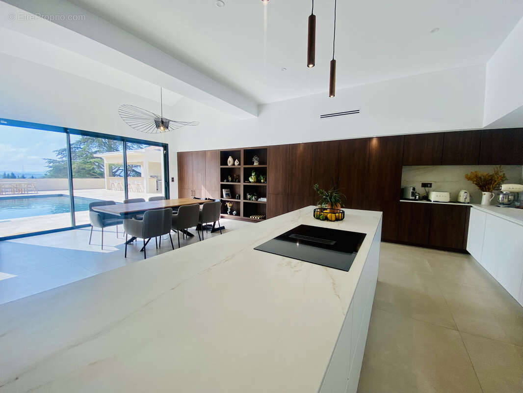 Maison à VILLEMOUSTAUSSOU