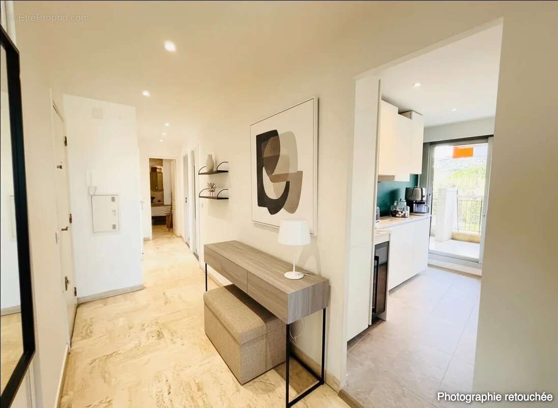 Appartement à MANDELIEU-LA-NAPOULE