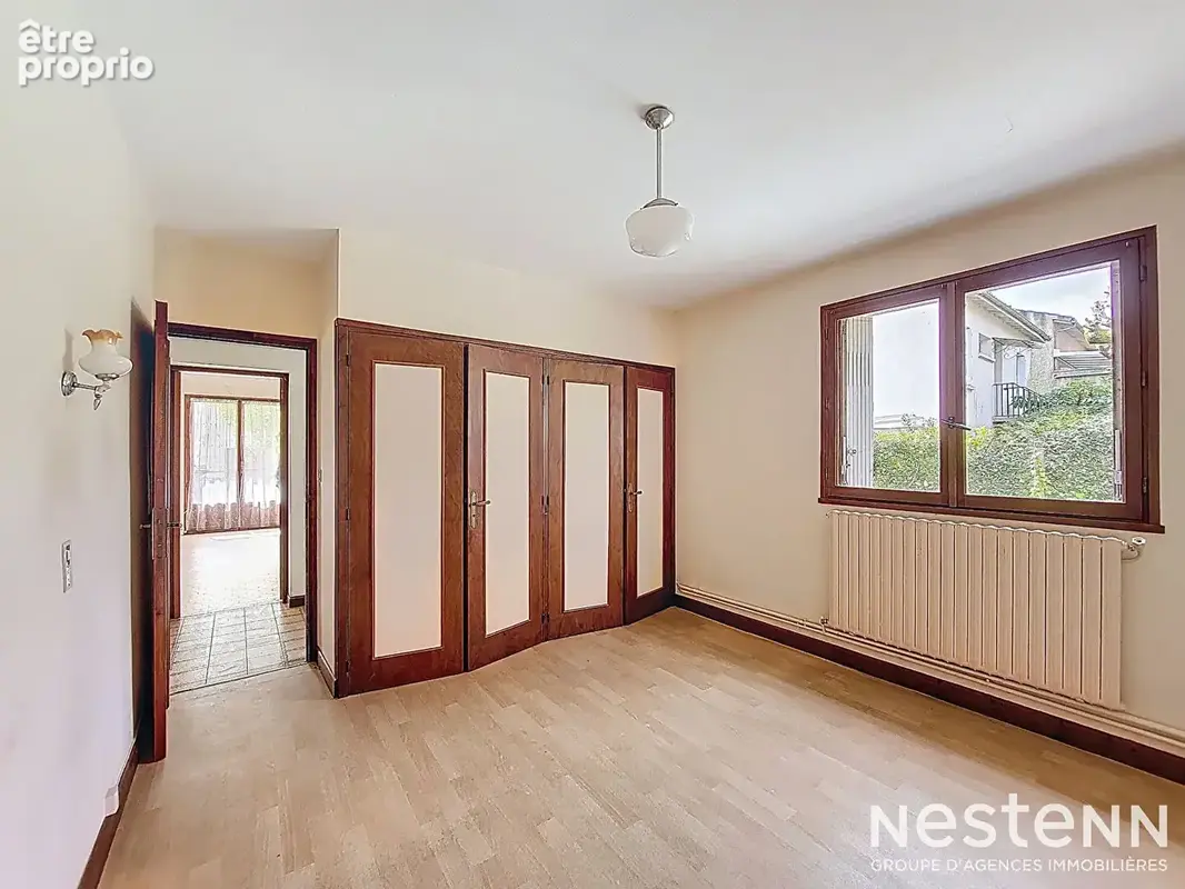 À Vendre - Maison d'architecte de 220 m² avec jardin et double garage à Condom - photo 15