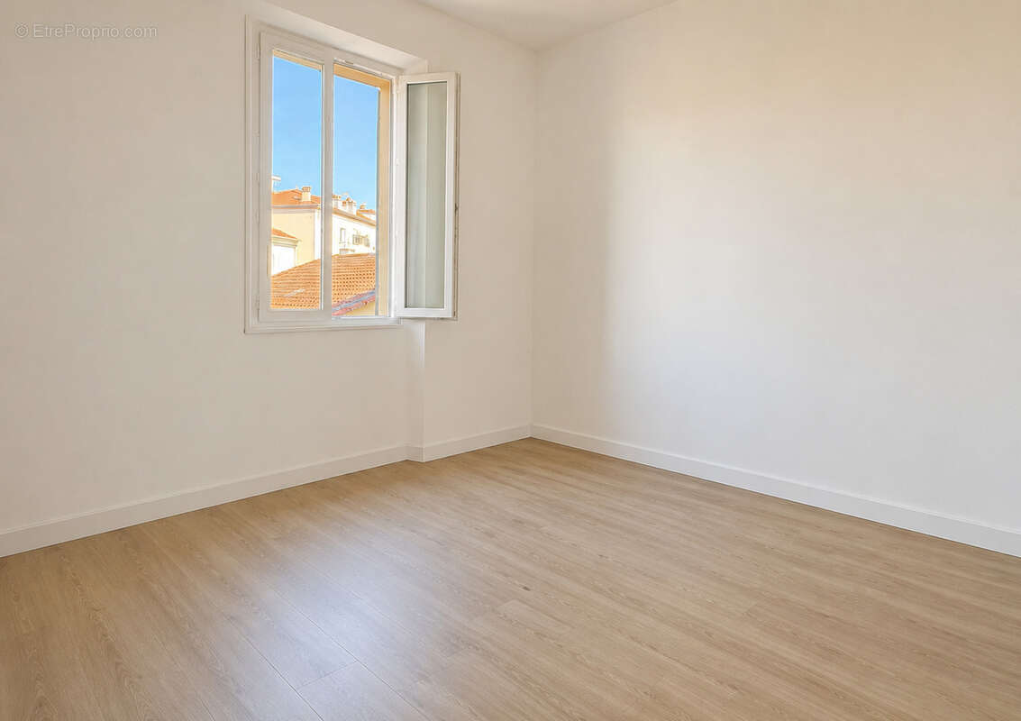 Appartement à HYERES