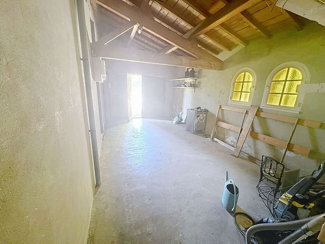 Maison Les Angles 7 pièce(s) 192 m2 - photo 14