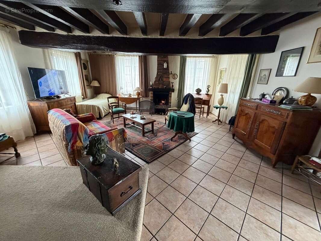 Maison à POILLY-LEZ-GIEN