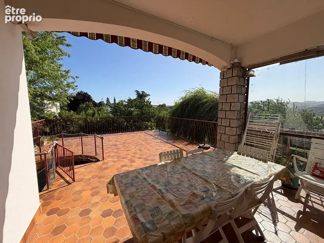 Maison familiale 160 m²  5 chambres  Terrain 1 600 m²  Double garage  Vernoux-en-Vivarais - photo 6