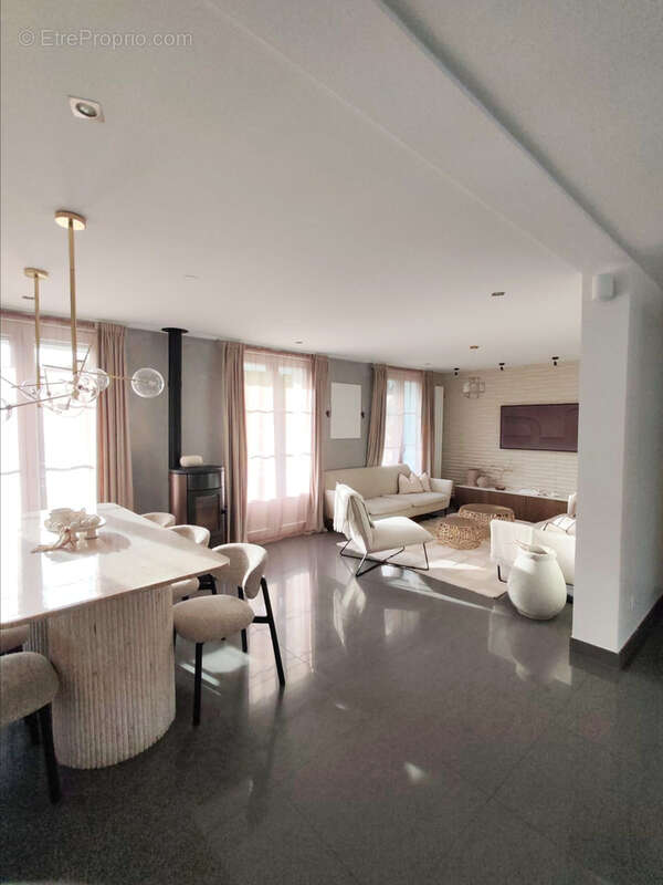 Maison à LAIGNEVILLE