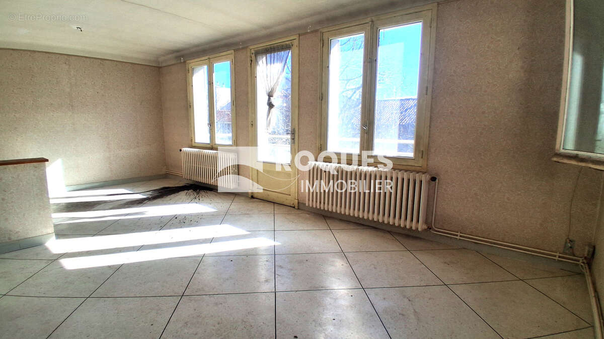 Maison à fort potentiel de 117 m2 - Quartier recherché de Millau - photo 6