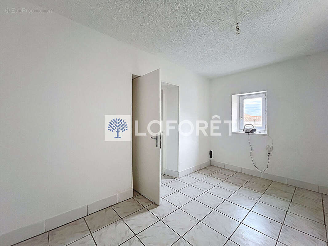 À Vendre - Maison idéale pour résidence principale ou investissement locatif - photo 5