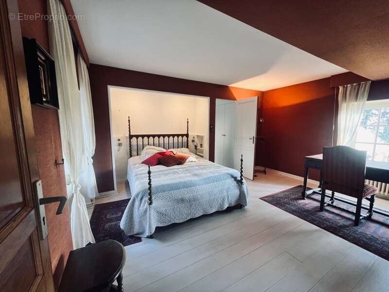 Maison à VAUX-SUR-VIENNE