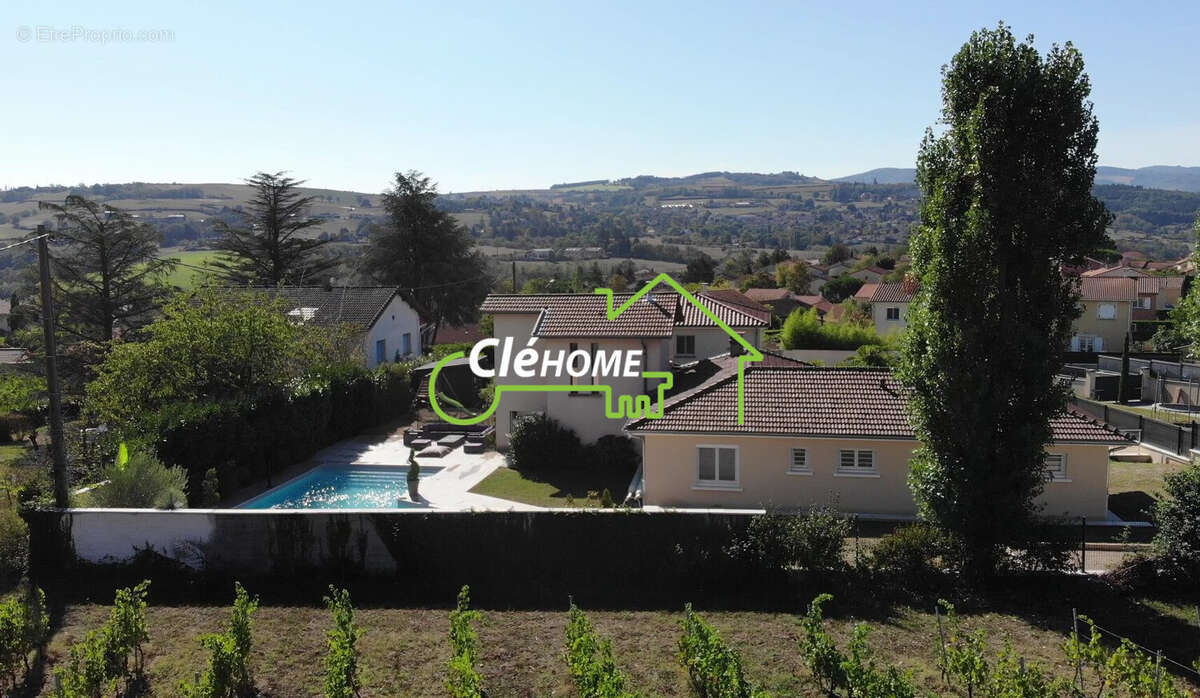 Maison à SAINT-GERMAIN-SUR-L&#039;ARBRESLE