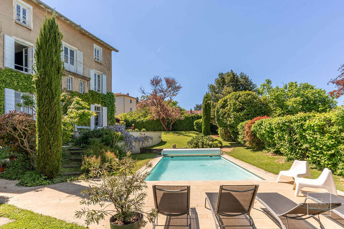 Maison à SAINT-GERMAIN-AU-MONT-D'OR