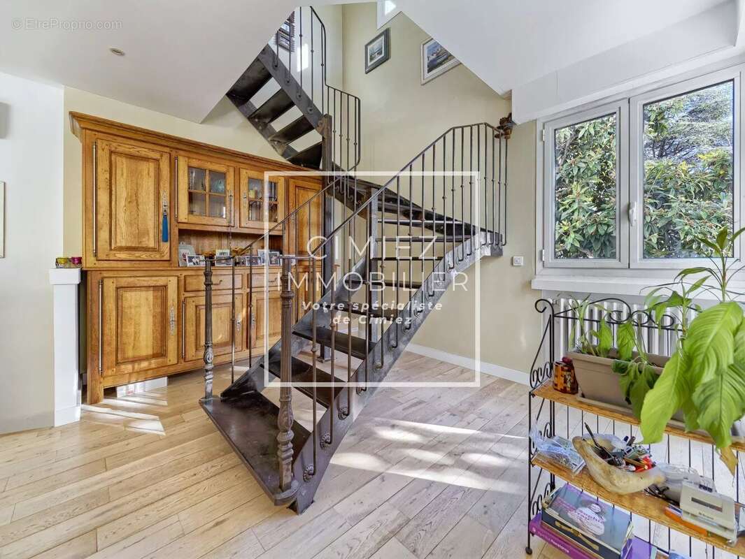 Maison 215 m² à Nice  - photo 9